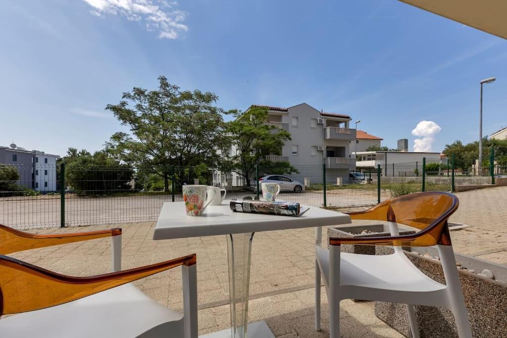 Brotis - Studioapartment - Makarska Exklusiv Promajna Exterior photo